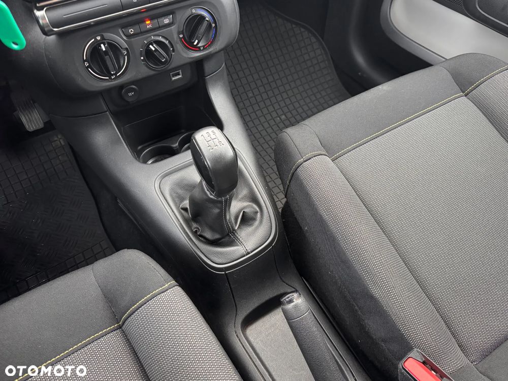Citroën C3 1.2 PureTech Live - 19