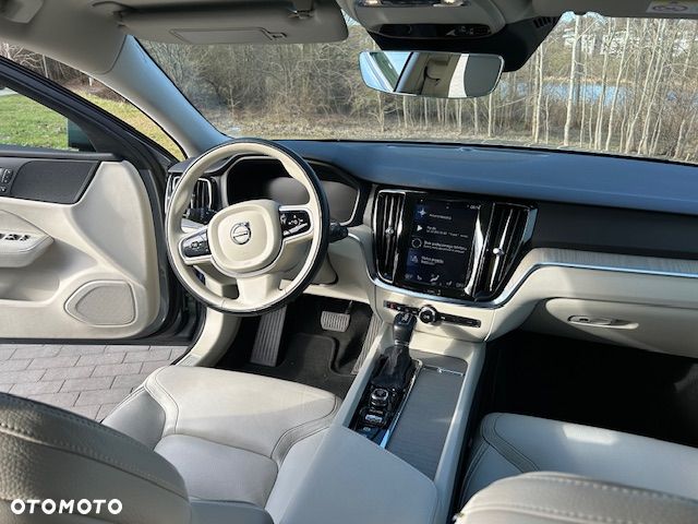 Volvo V60 D4 AWD - 6