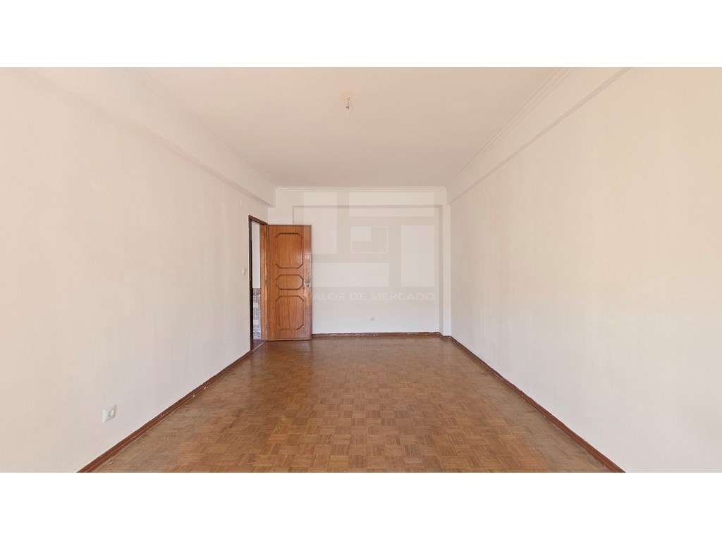 APARTAMENTO T3 - CENTRO QUELUZ - Grande imagem: 2/31