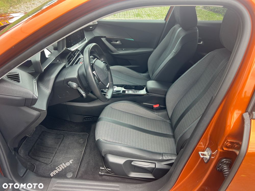 Peugeot 2008 136 Allure - 22
