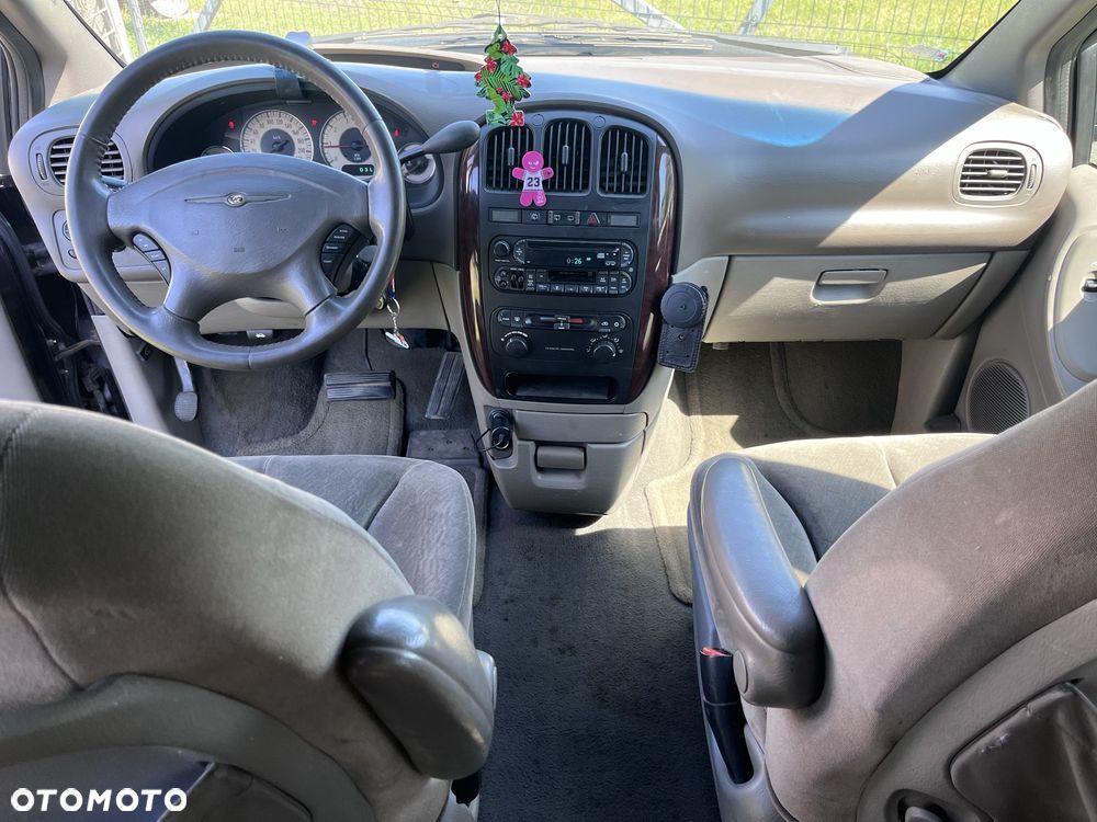 Chrysler Voyager - 7