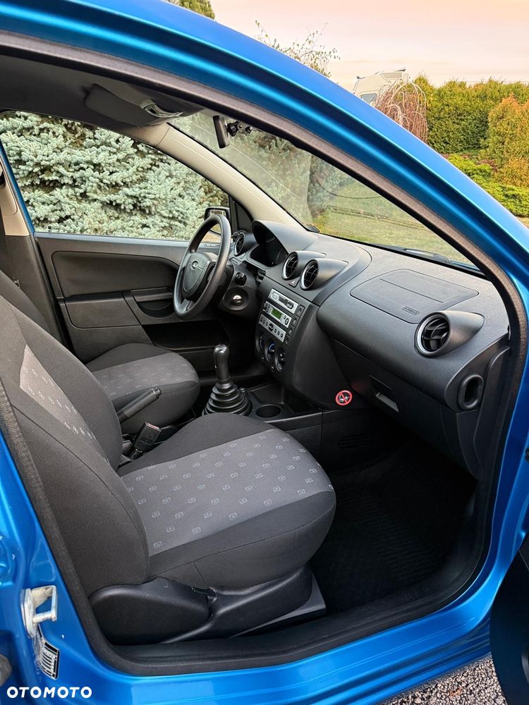 Ford Fiesta 1.3 Style - 31