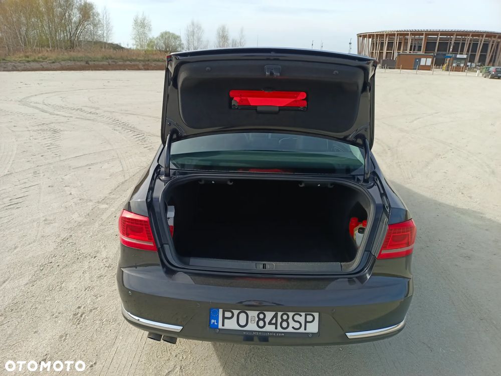 Volkswagen Passat 2.0 TDI Highline DSG - 6