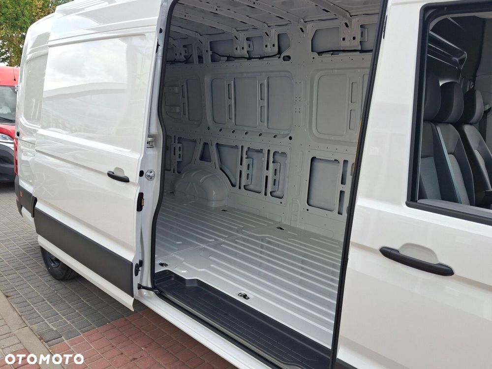 Volkswagen Crafter - 11