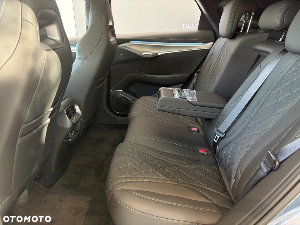 BYD Sealion 7 - 15