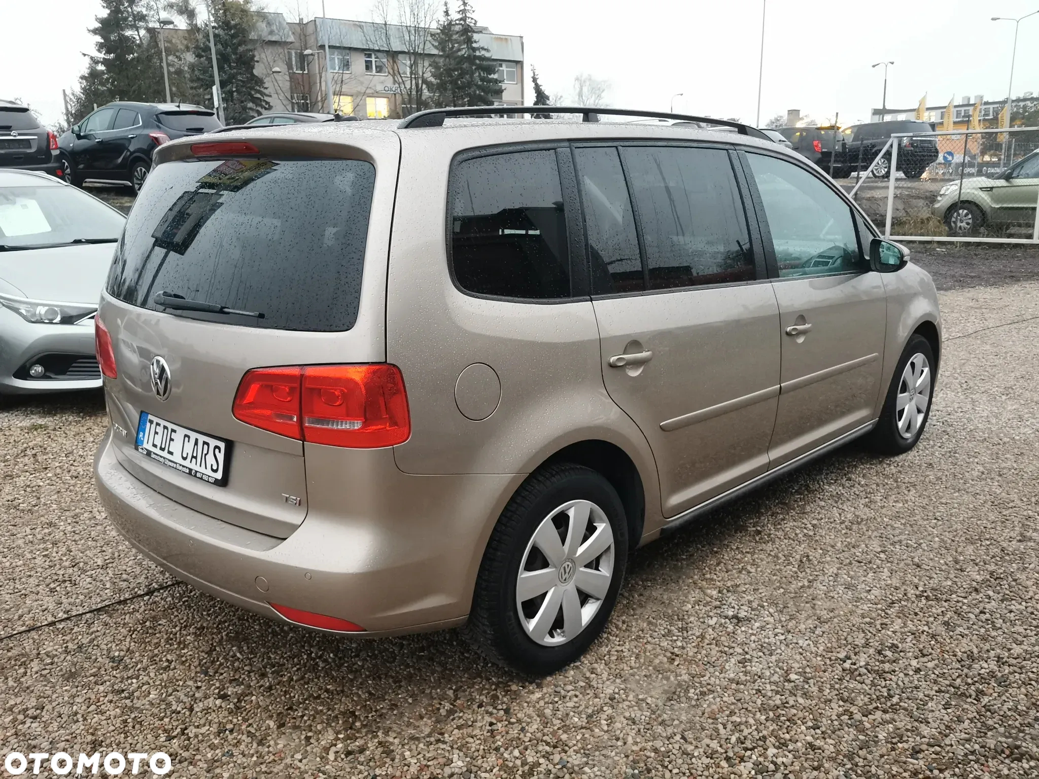 Volkswagen Touran 1.4 TSI Comfortline - 3