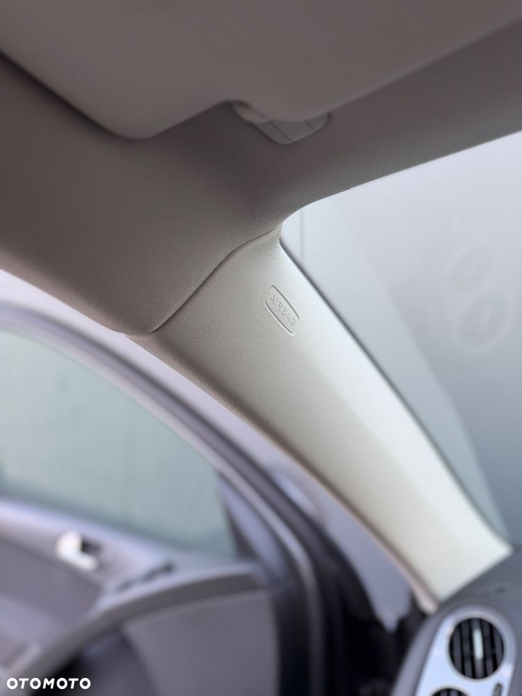 Volkswagen Tiguan 2.0 TDI BlueMot Trend&Fun - 15