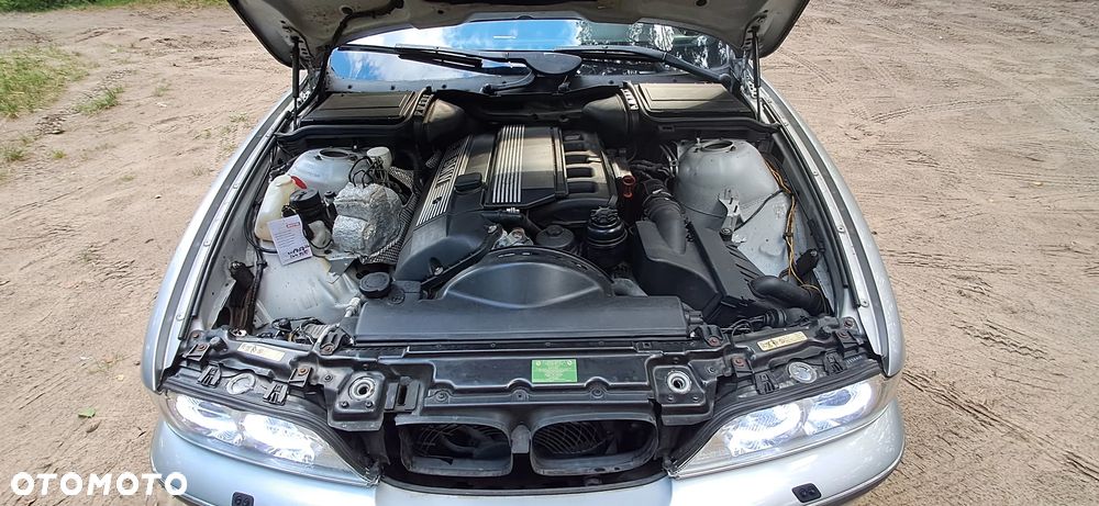 BMW Seria 5 - 10
