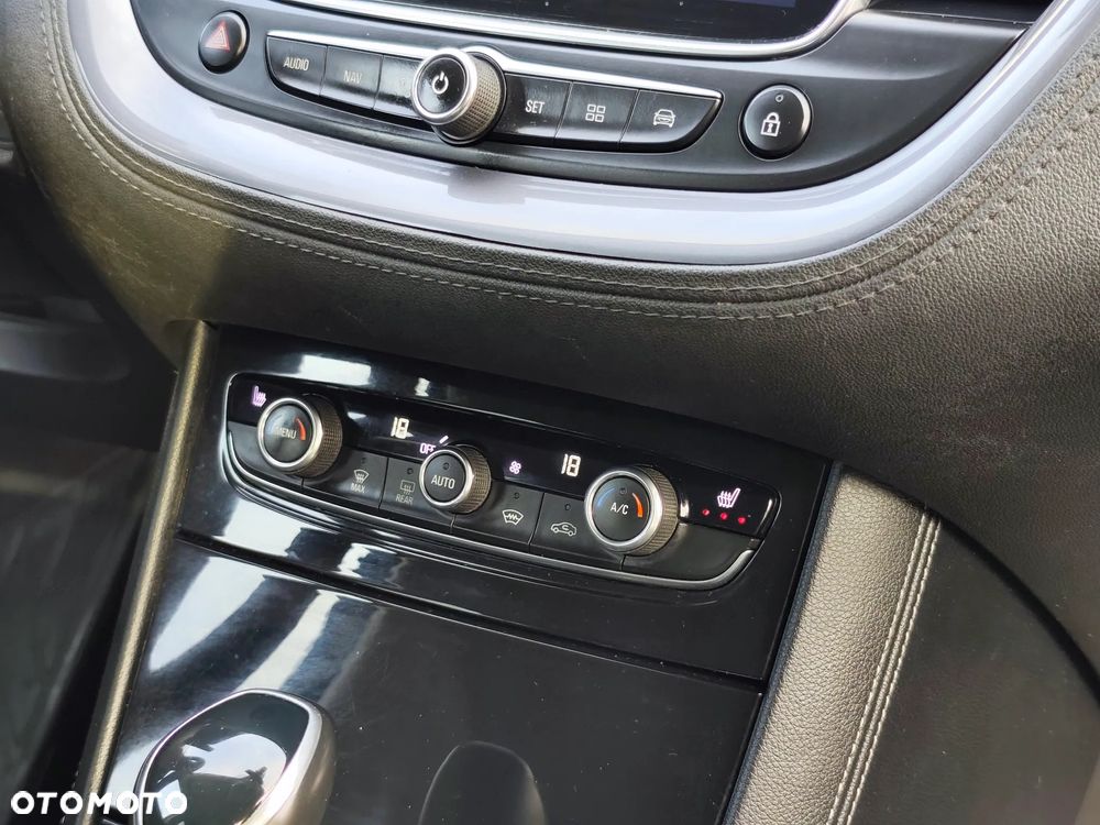 Opel Grandland X 2.0 D Start/Stop Automatik Design Line - 20