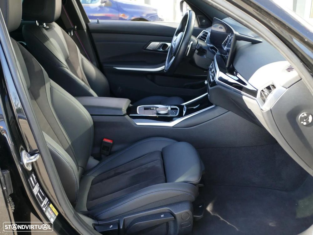 BMW 330 e Pack Desportivo M Auto - 35