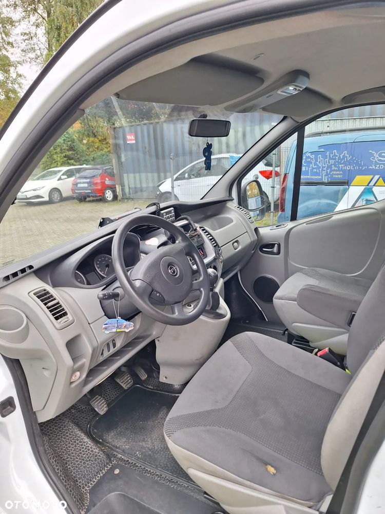 Opel Vivaro L2H1 2.9t - 4