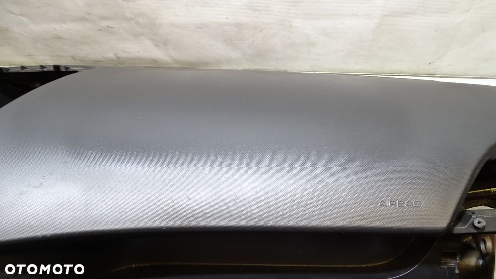 DESKA ROZDZIELCZA PEUGEOT 207 1.6HDI - 6