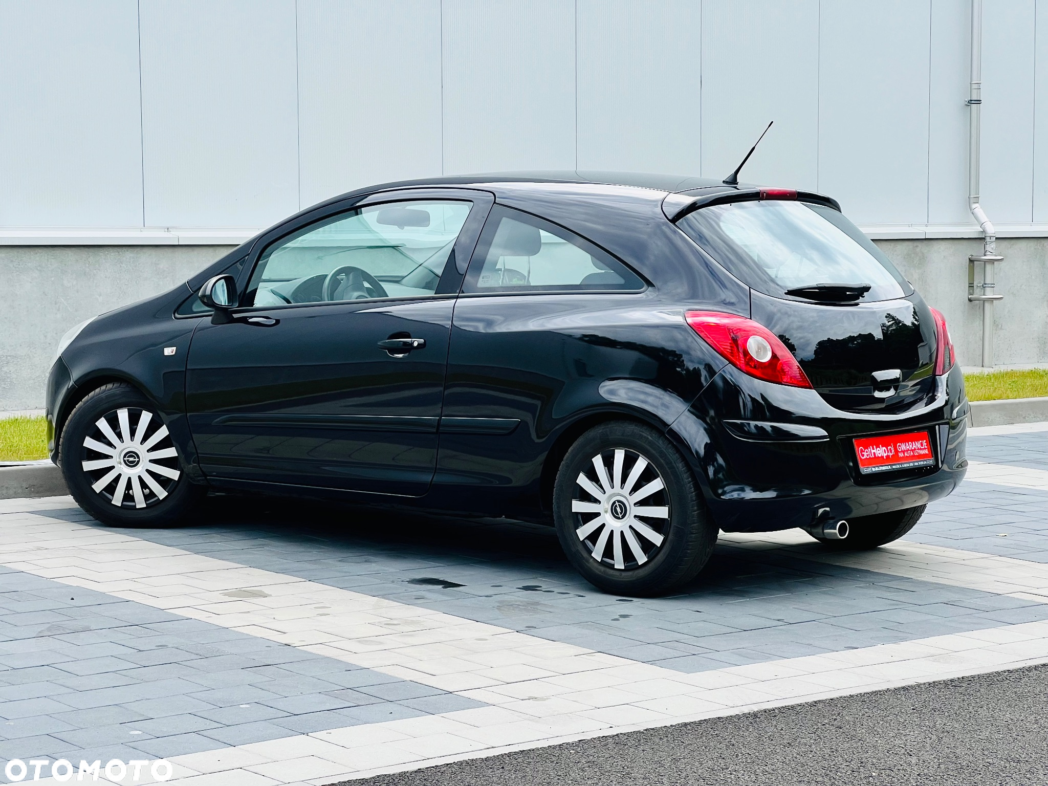 Opel Corsa 1.2 16V - 11
