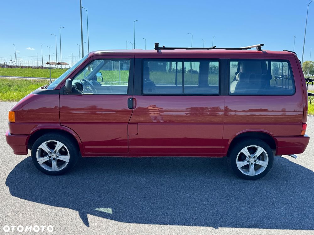 Volkswagen Multivan - 7