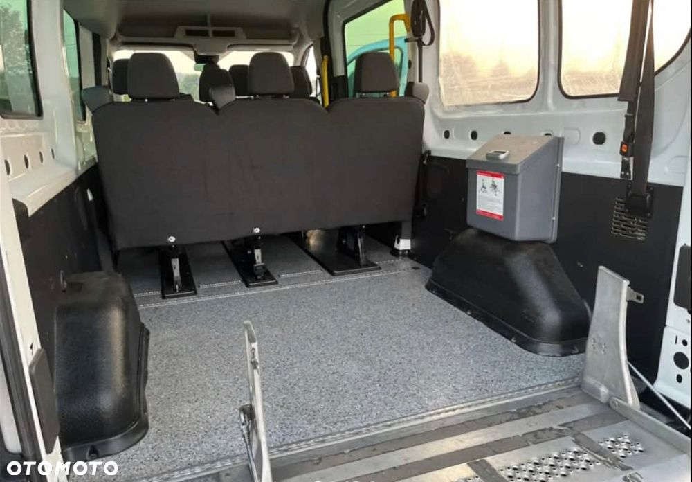 Ford Transit - 32