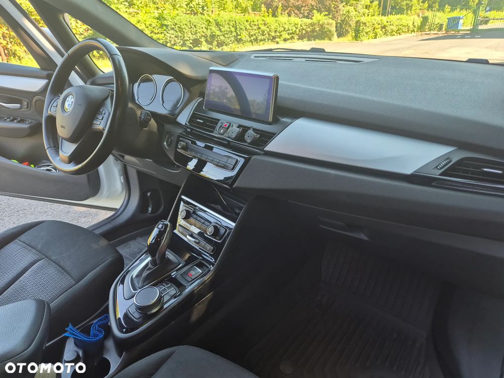 BMW Seria 2 218d Advantage - 17