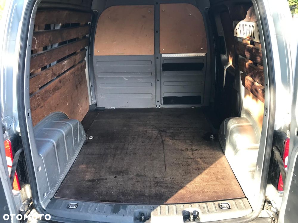 Volkswagen Caddy - 10
