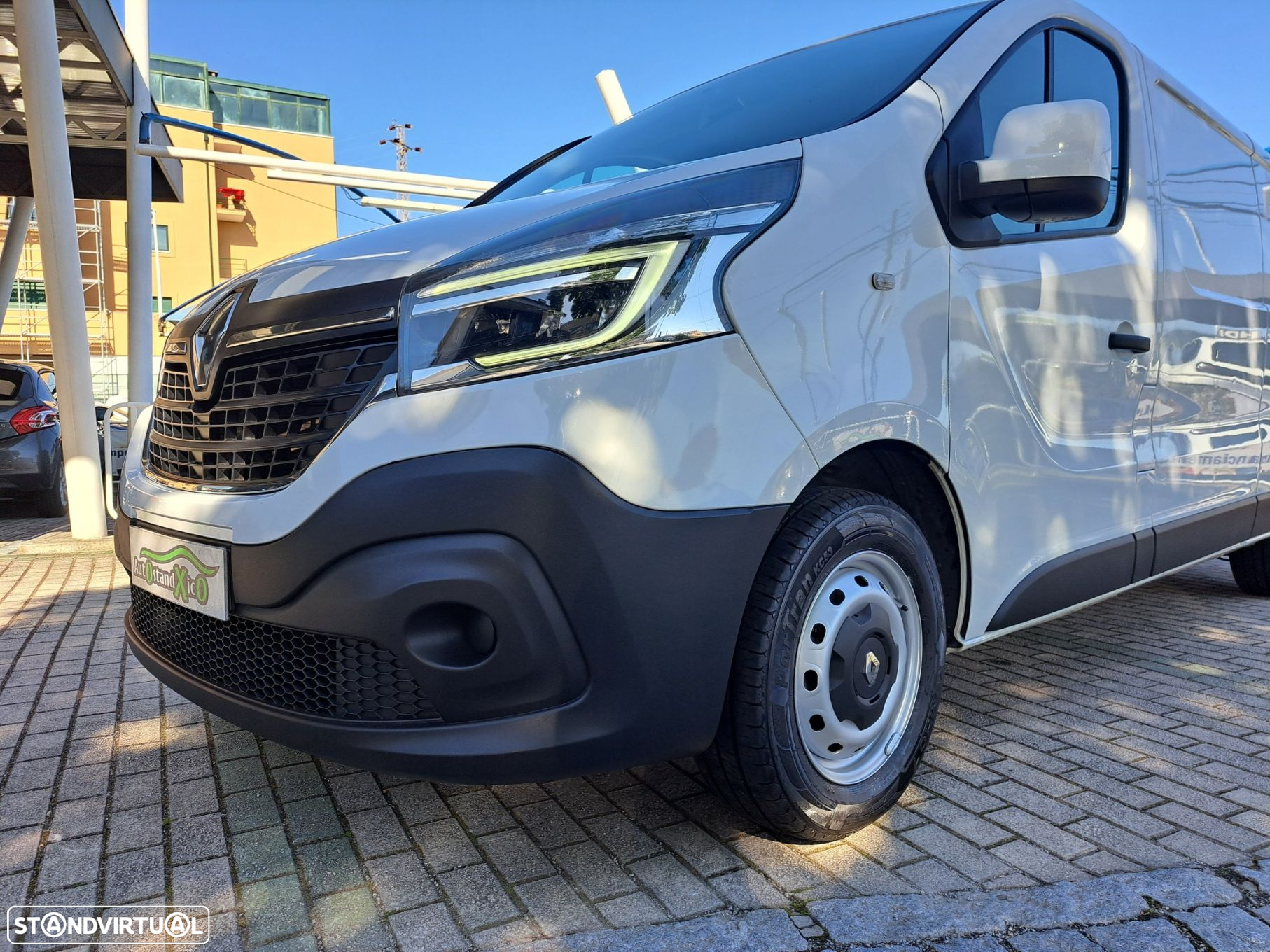 Renault Trafic 2.0 dCi L2H1 ISÓTERMICA FRIGORIFICA - 10