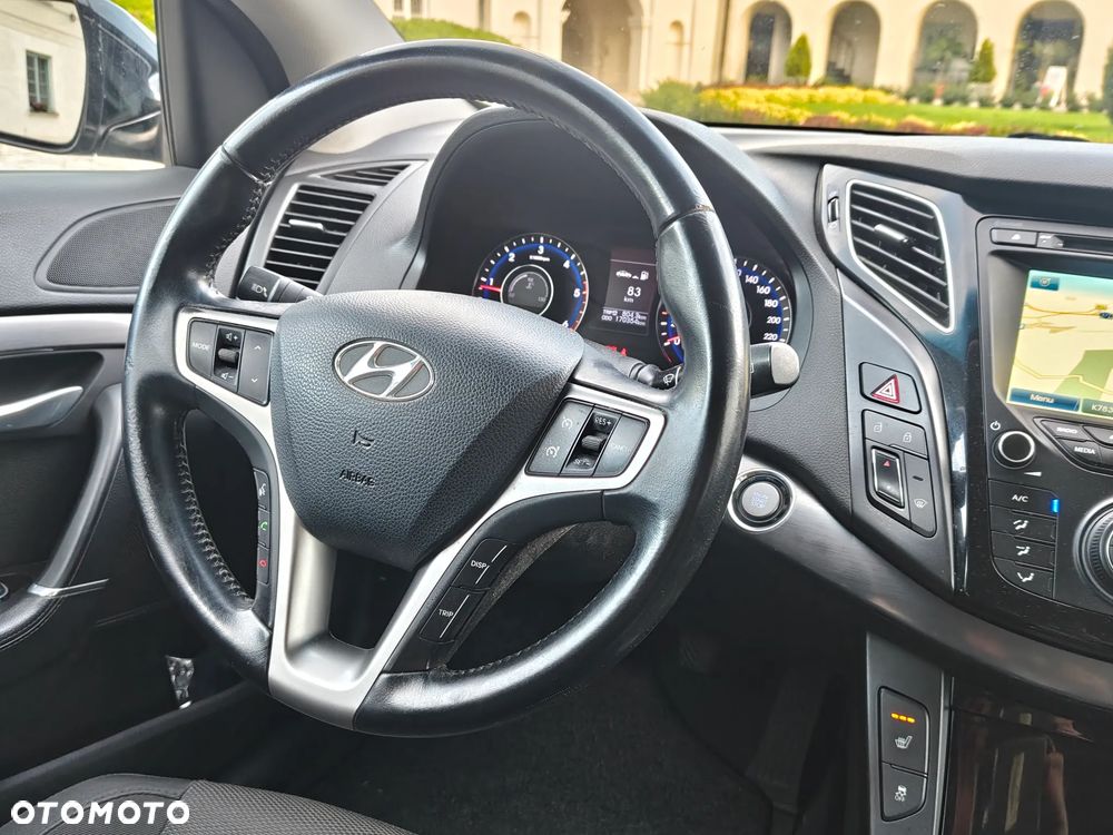 Hyundai i40 i40cw 1.7 CRDi Fifa World Cup Edition - 6