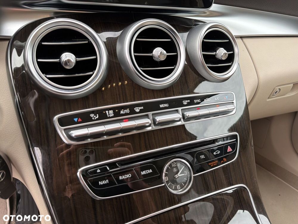 Mercedes-Benz Klasa C 200 7G-TRONIC - 19