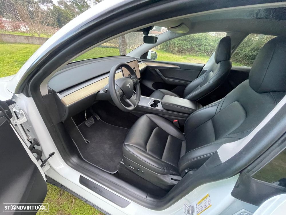 Tesla Model Y RWD - 7