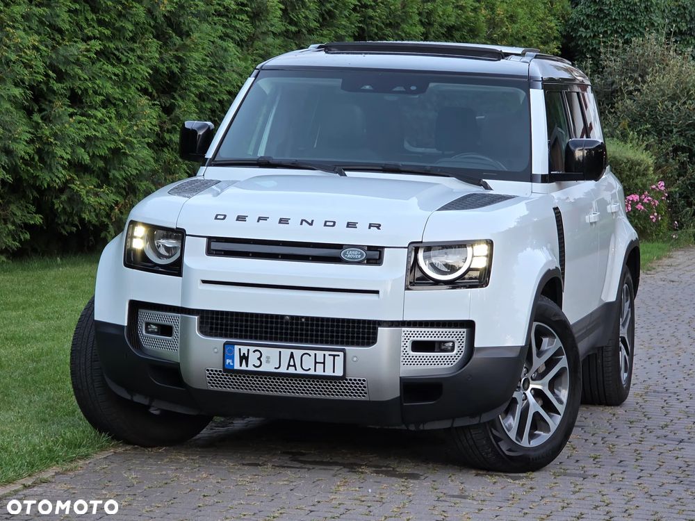 Land Rover Defender - 34
