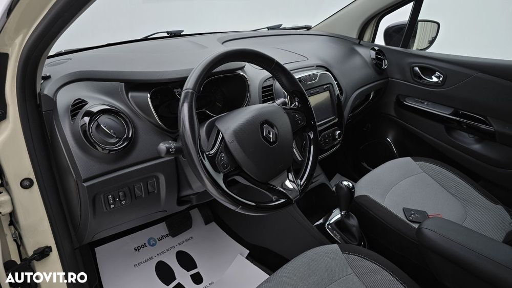 Renault Captur - 13