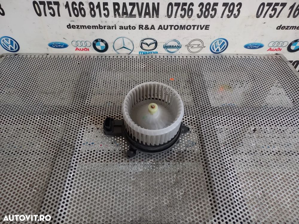 Aeroterma Bord Ventilator Habitaclu Toyota Yaris Cross An 2020-2021-2022-2023-2024 Volan Stanga Cod - 1