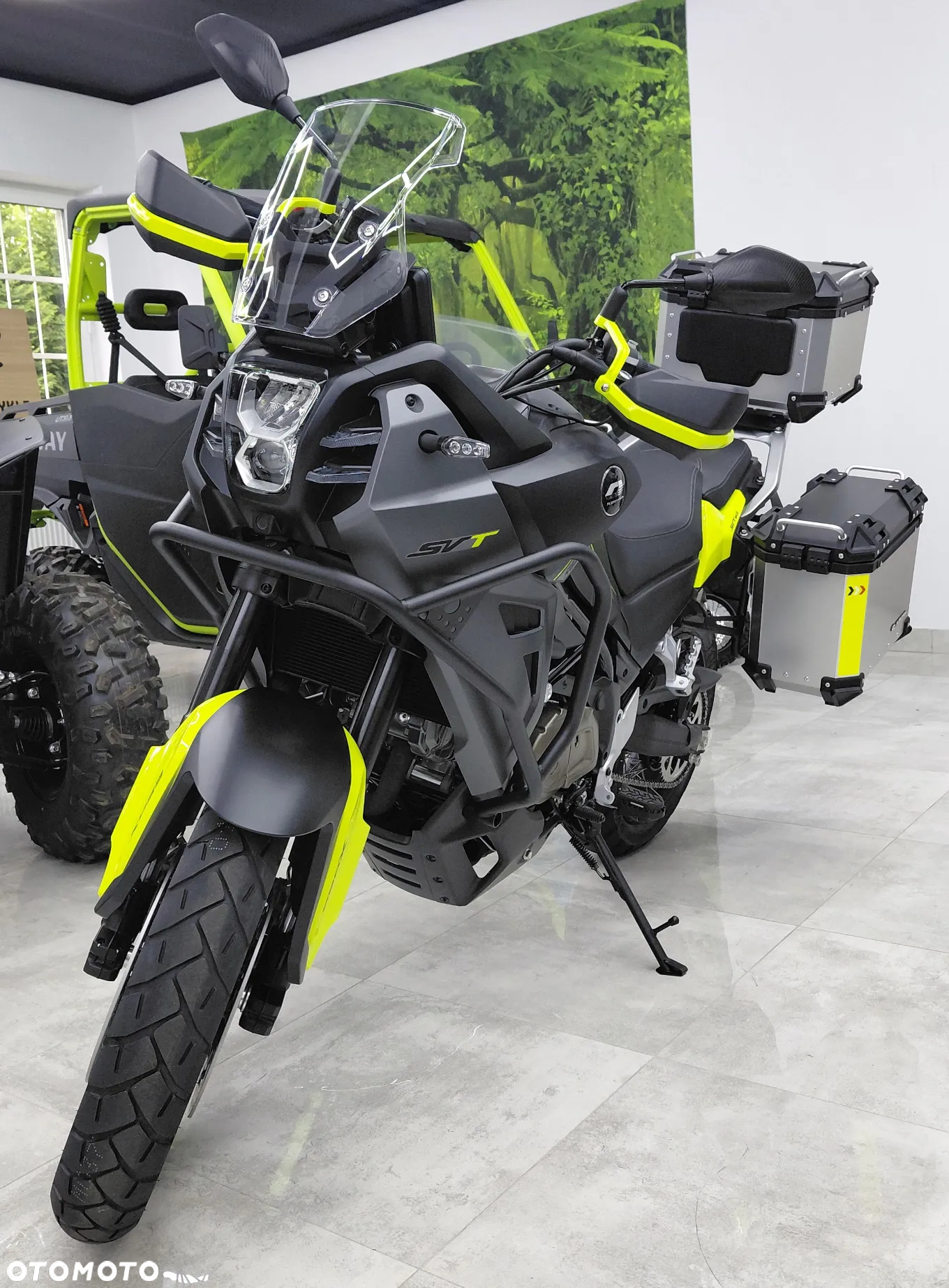 QJMOTOR SVT 650X - 9