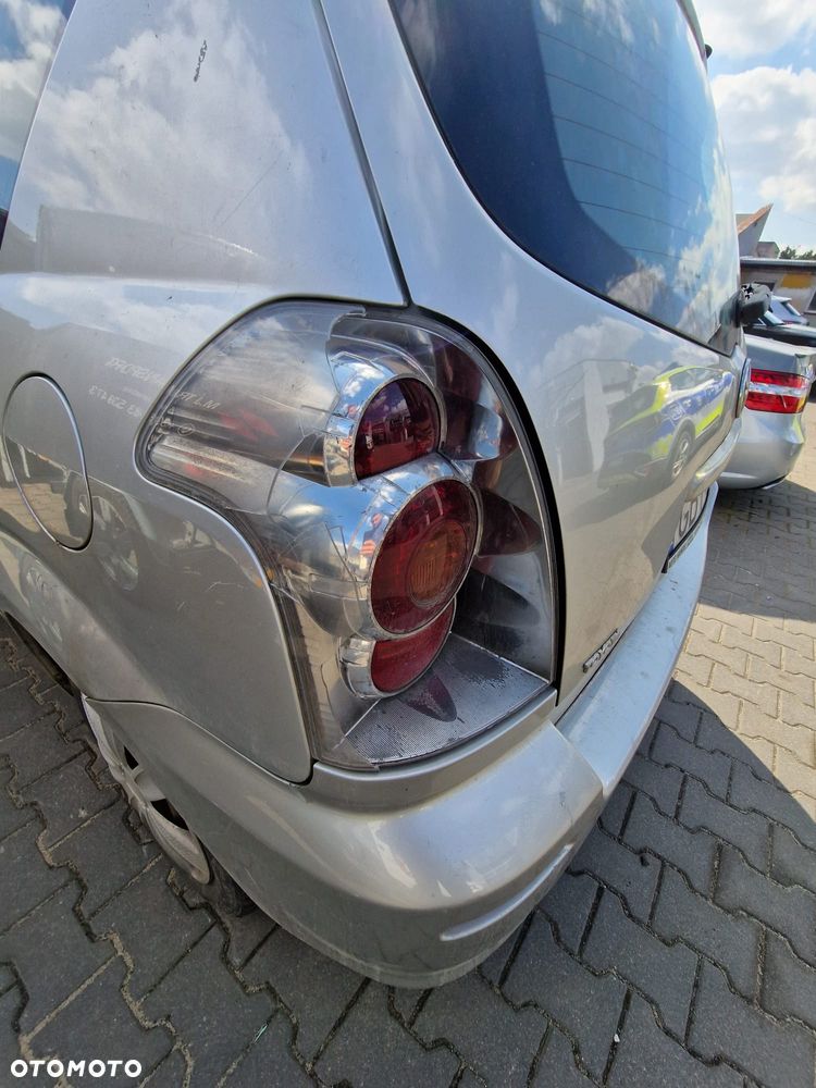 Toyota Corolla Verso 2.0 D-4D Prestige 7os - 9