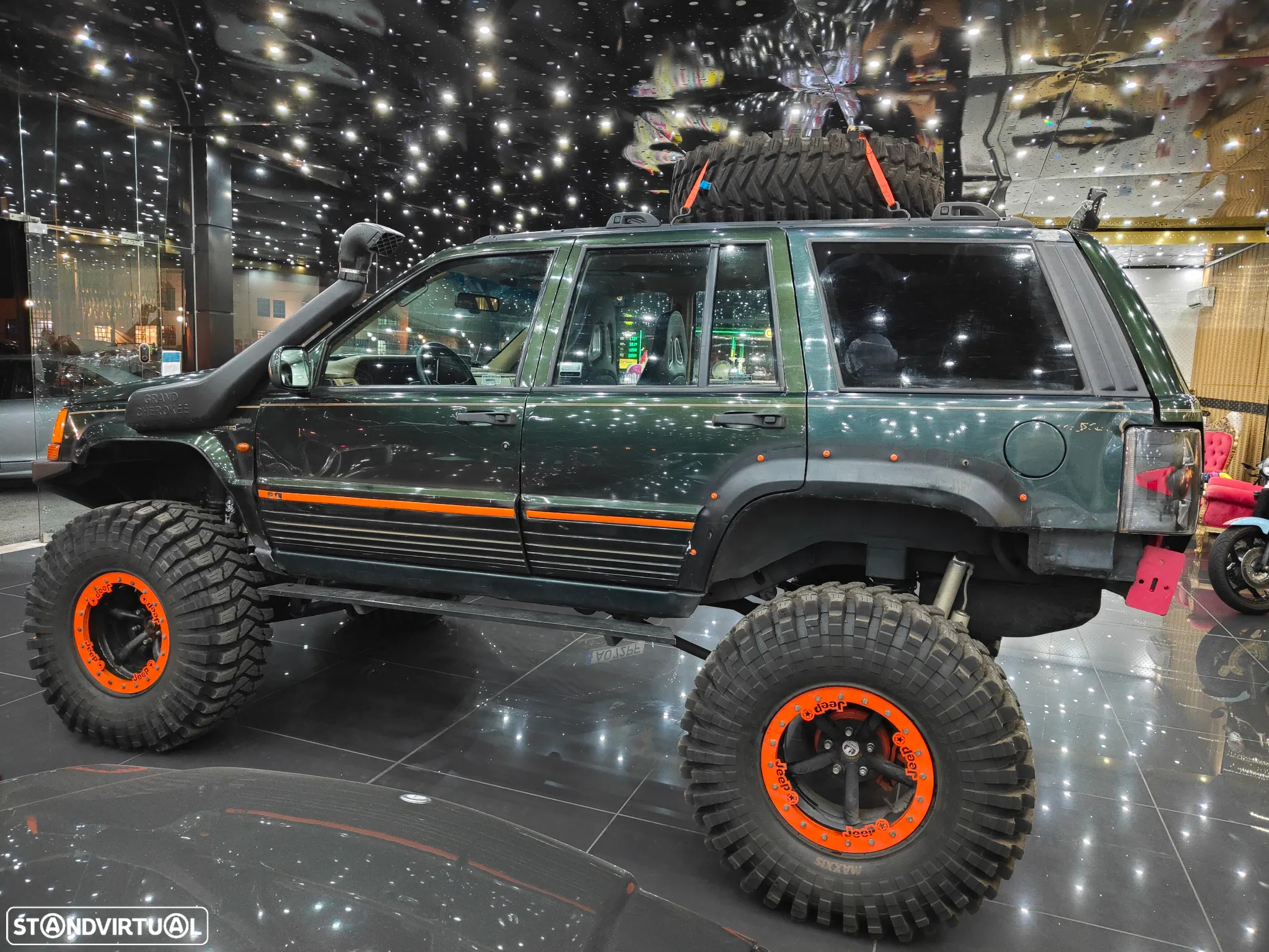 Jeep Grand Cherokee - 4