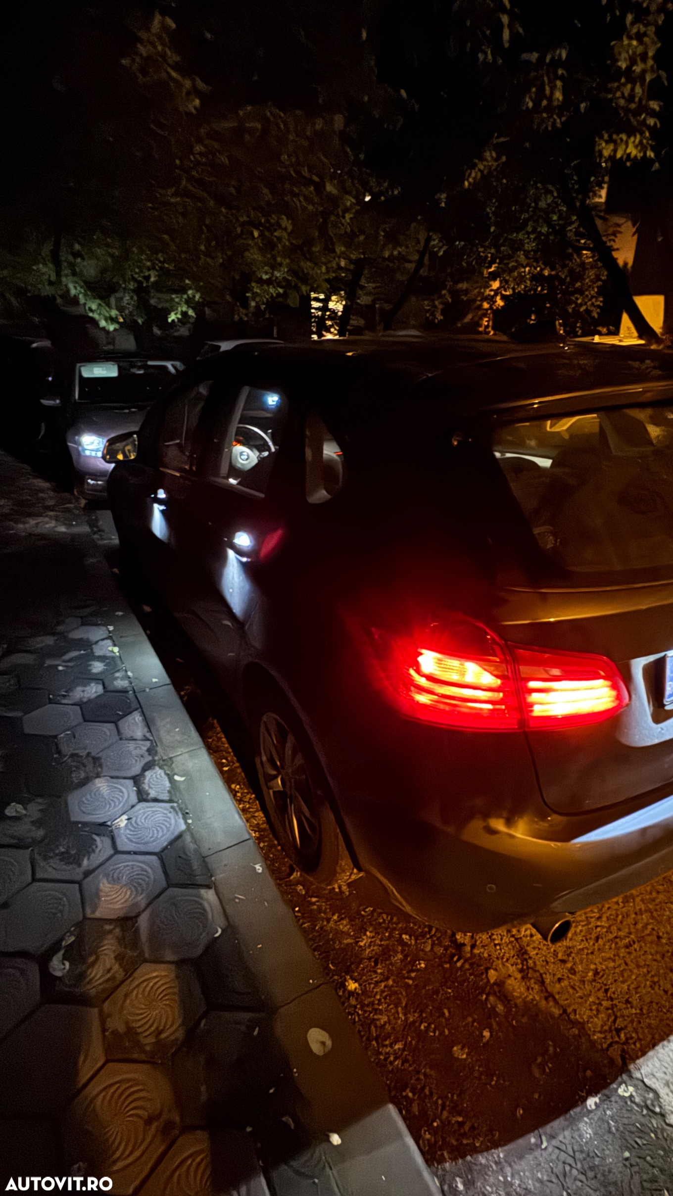 BMW Seria 2 216d Standard - 4