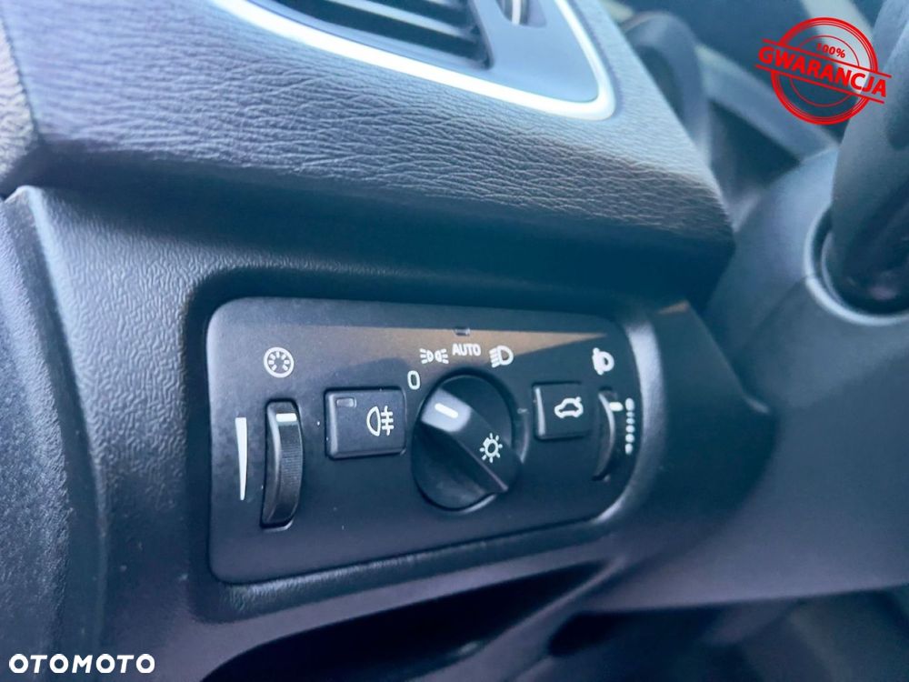 Volvo V40 D4 Summum - 30