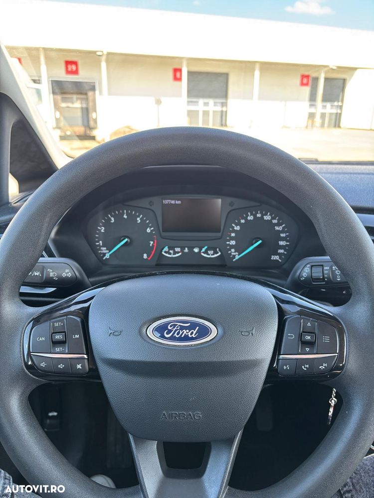Ford Fiesta 1.1 Trend - 12