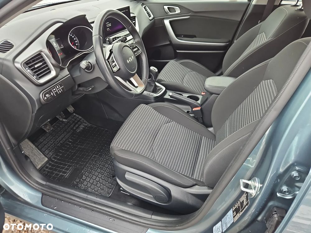 Kia Ceed 1.5 T-GDI M - 9
