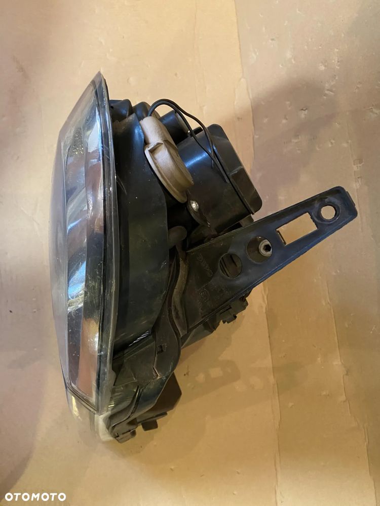 Lampa Renault Modus prawa prawy przód OE - 2