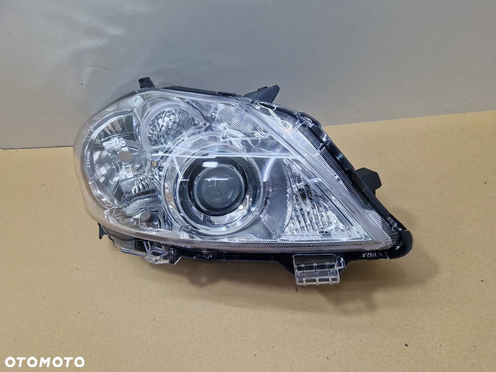 TOYOTA AURIS E15 10- LAMPA PRZÓD PRZEDNIA PRAWA NOWA - 3