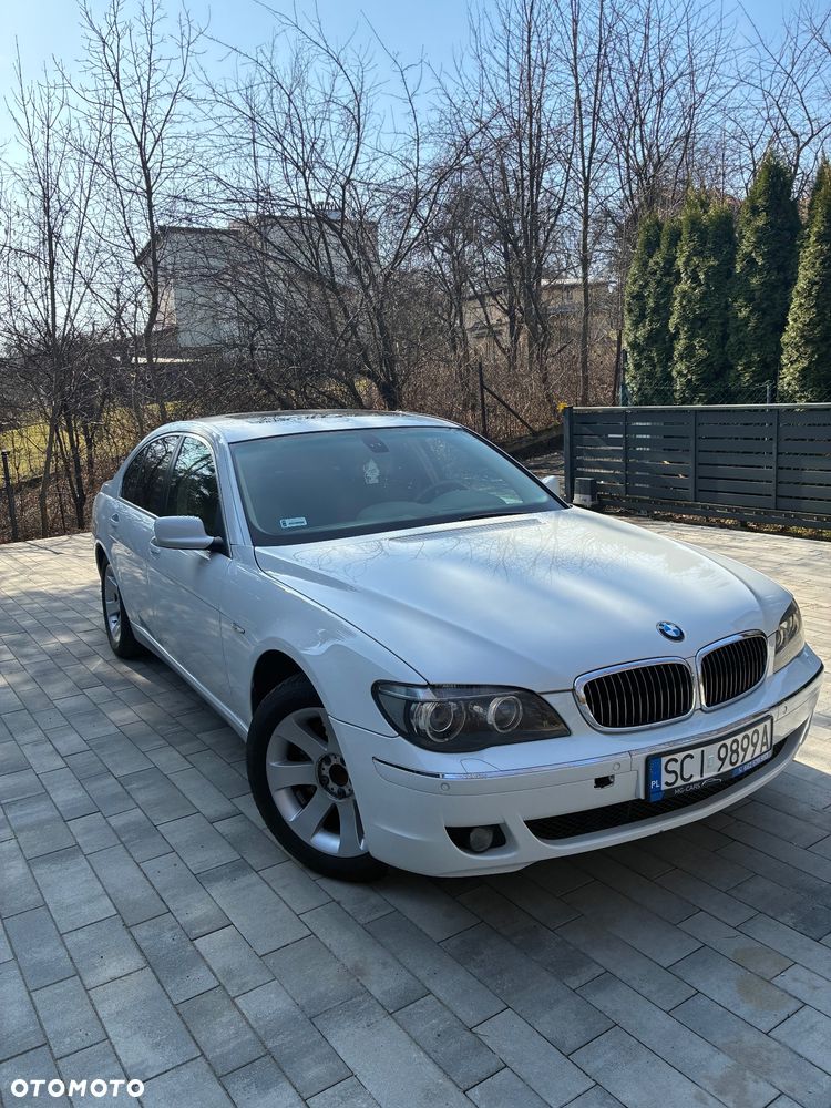 BMW Seria 7 740Li - 5