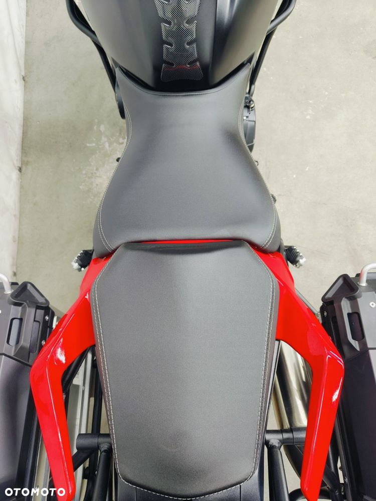 QJMOTOR 900 SX - 12
