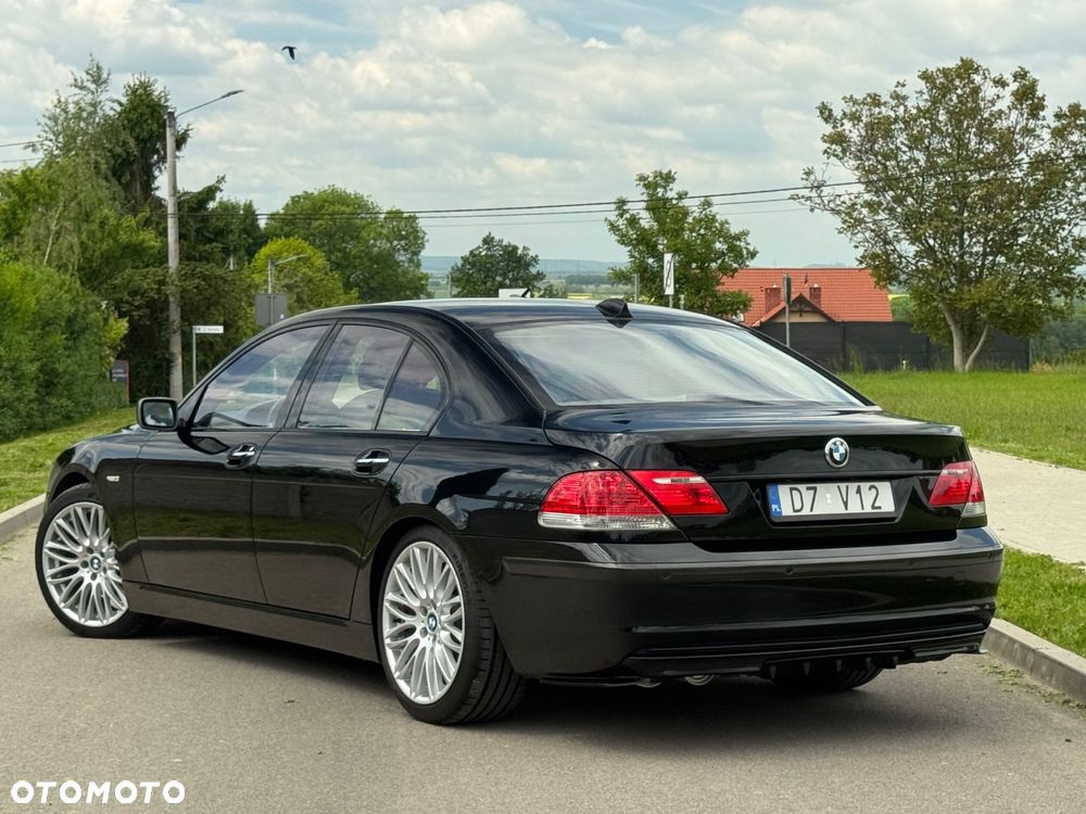 BMW Seria 7 760i - 6