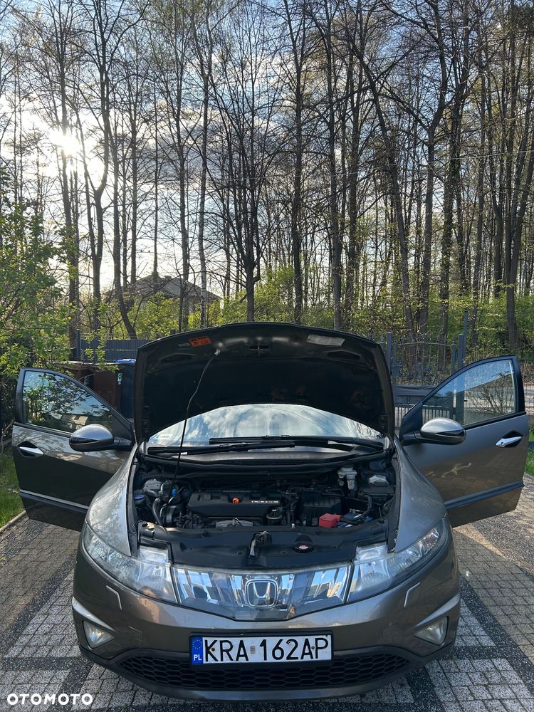 Honda Civic 1.8 Executive - 19