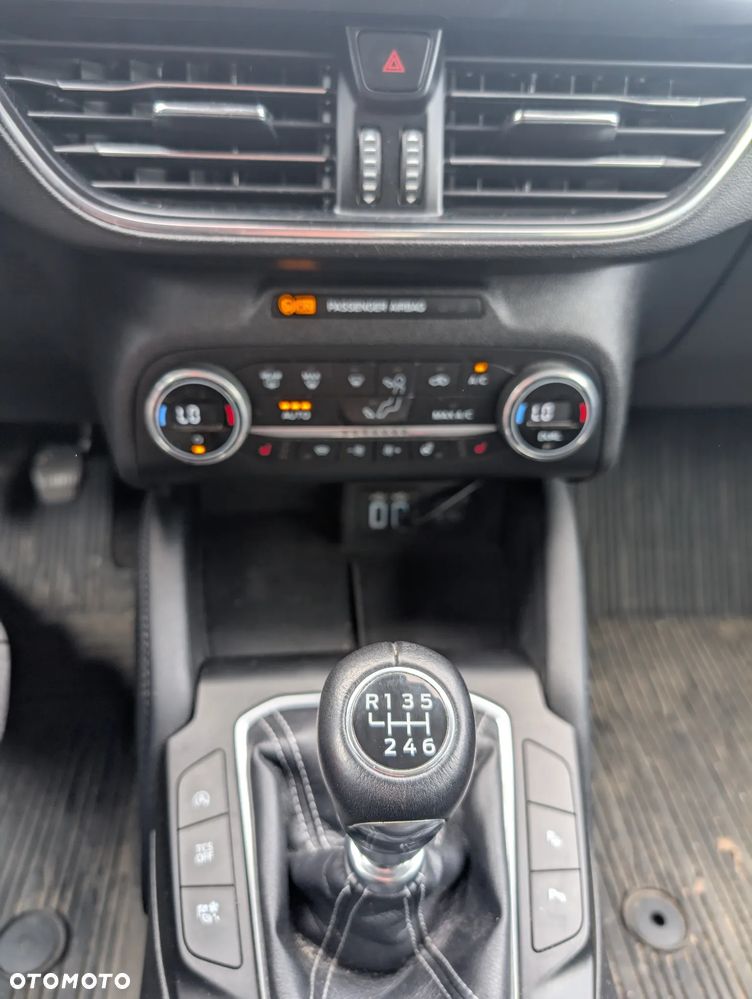 Ford Focus 1.5 EcoBlue SCR Titanium - 16