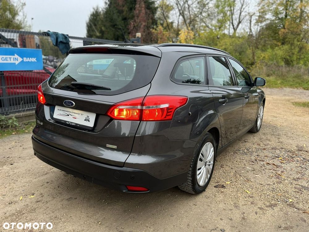 Ford Focus - 8