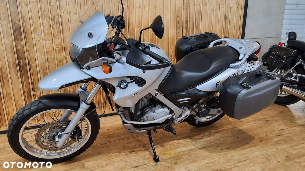 BMW F - 21