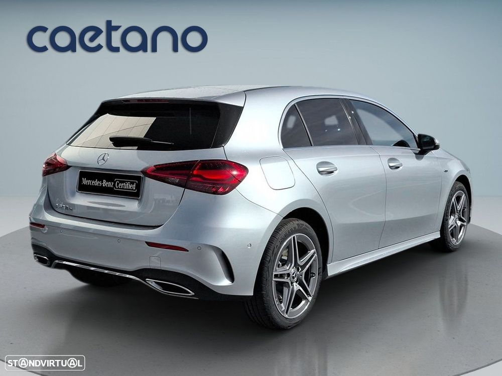 Mercedes-Benz A 250 e — fotografia 8