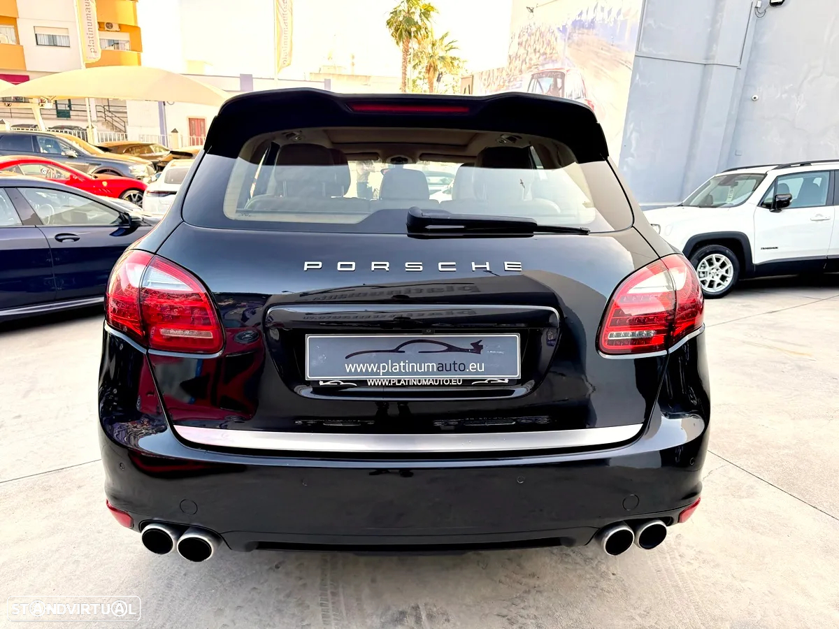 Porsche Cayenne S - 4