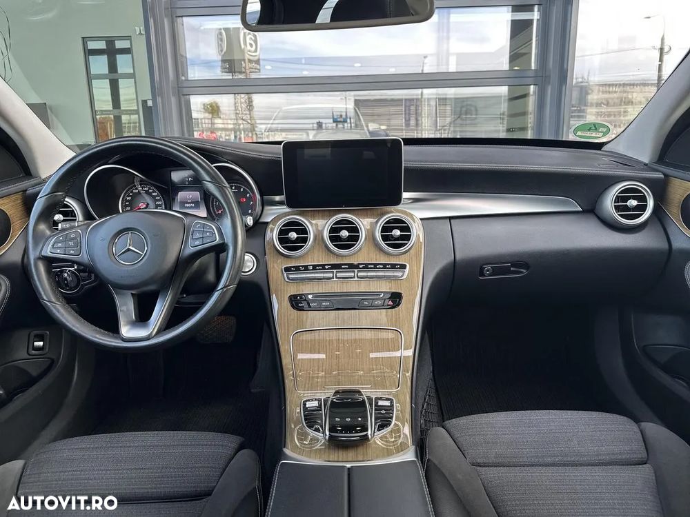 Mercedes-Benz C 200 7G-TRONIC Exclusive - 11