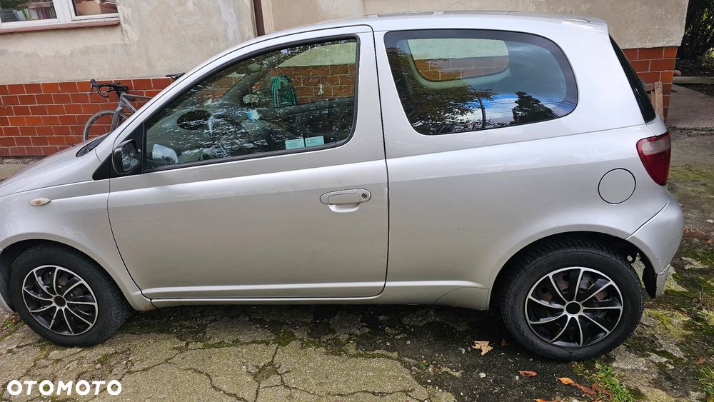Toyota Yaris 1.3 Luna - 5