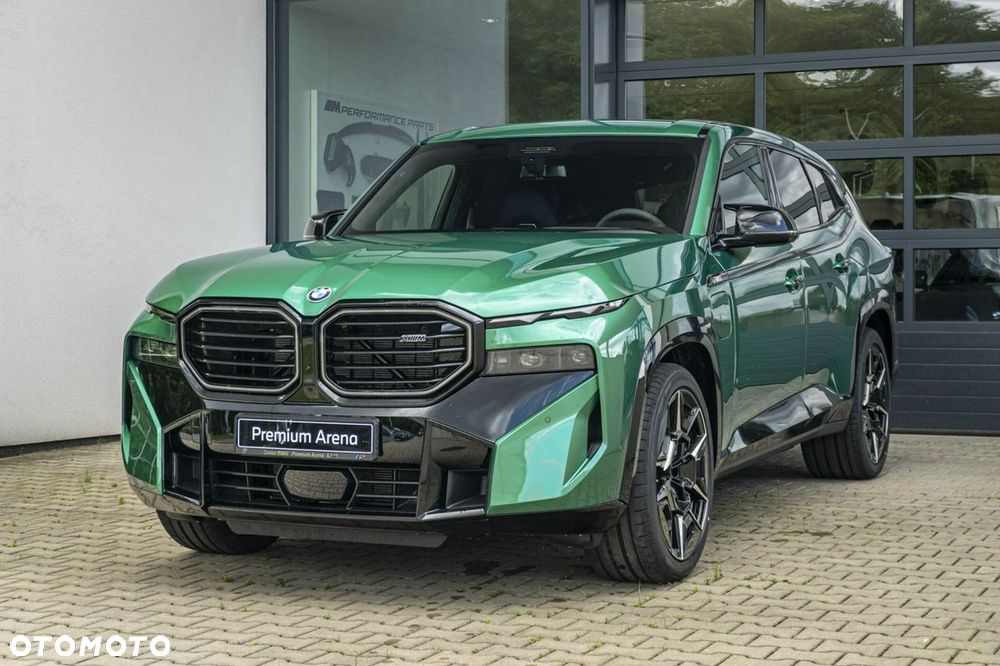 BMW XM - 5