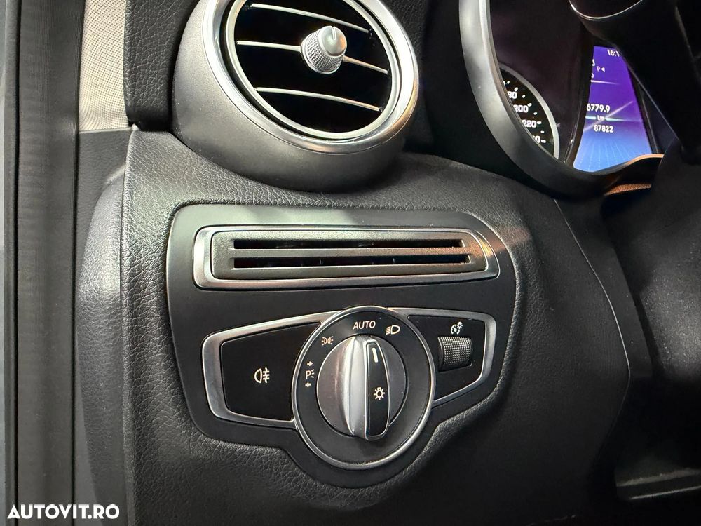 Mercedes-Benz C - 28